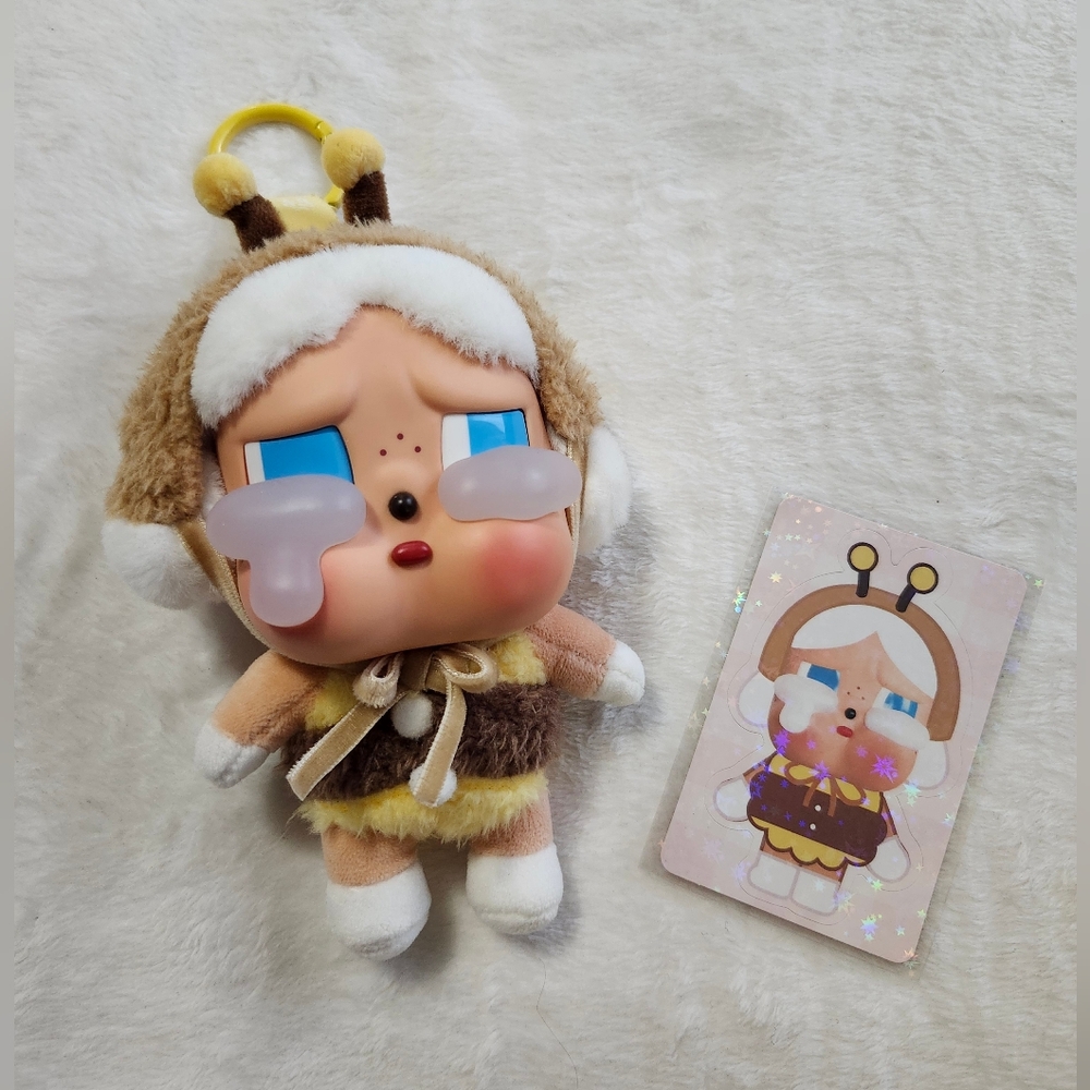 POP MART Crybaby Crying Again I'll Bring You A Flower Plush Pendent 🐝